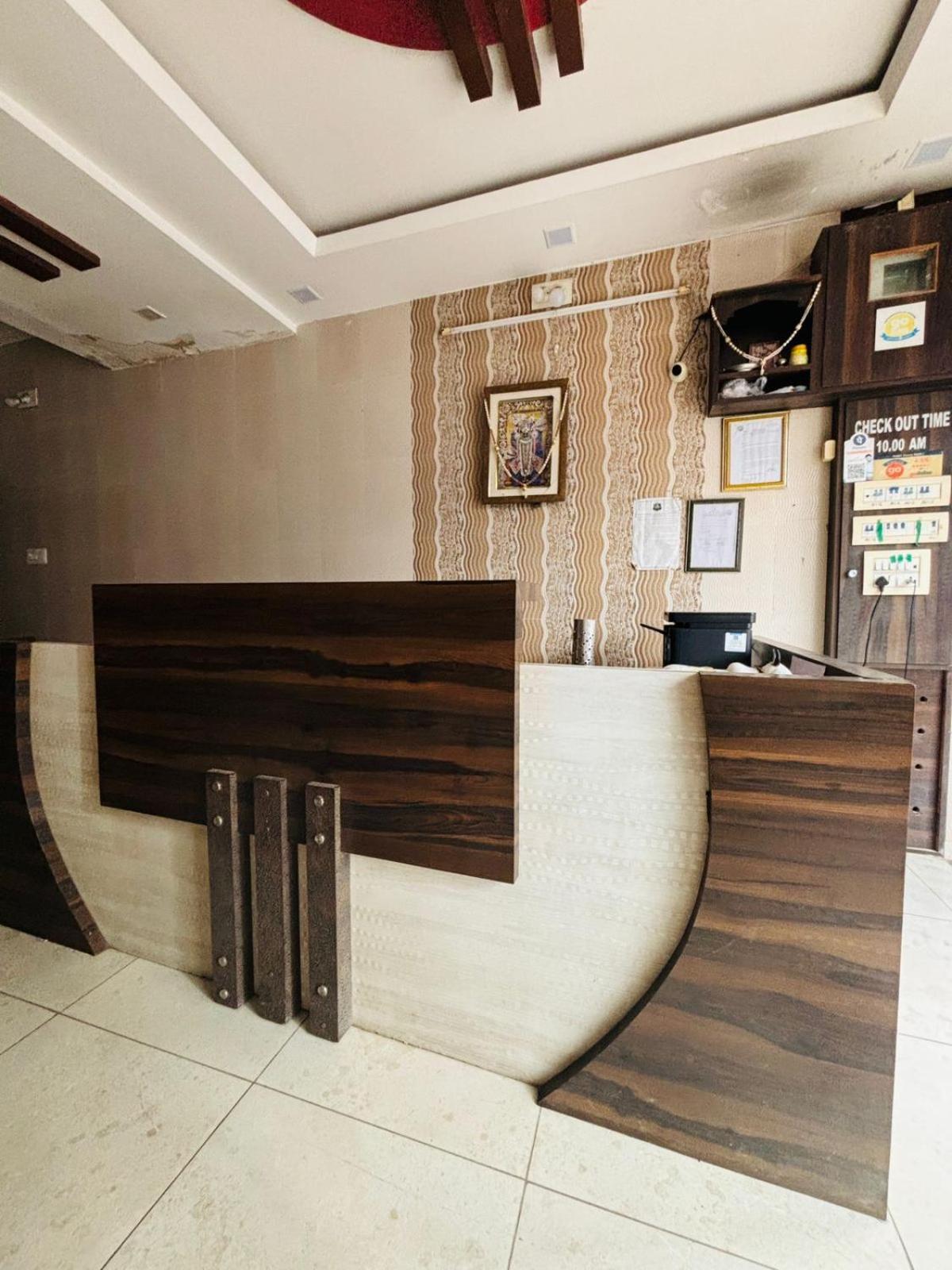 Hotel Shree Nath - 200 Meters From Dwarkadhish Temple Esterno foto